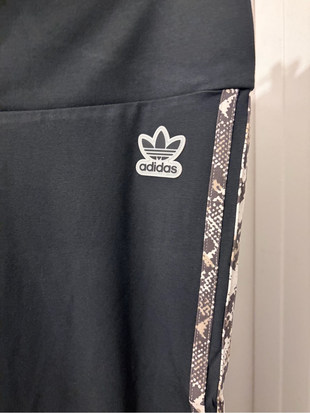 Adidas- size XL- black leggings with snakeskin trim still new in bag.